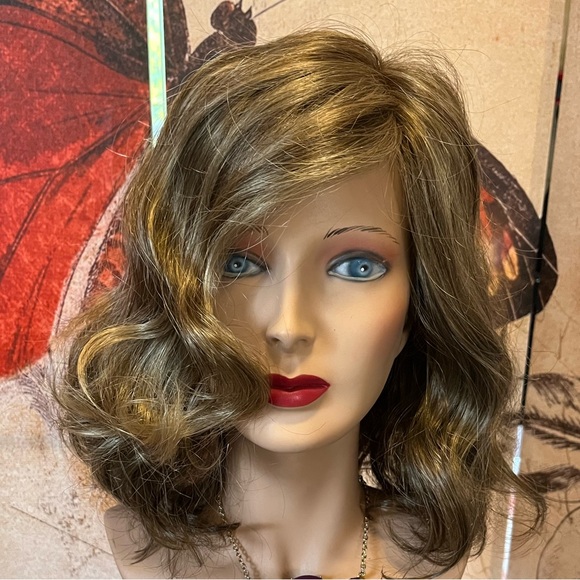 Other - Wavy Mono. Part Brown Wig